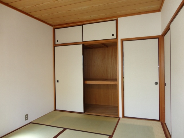 ハイツ旭が丘の収納