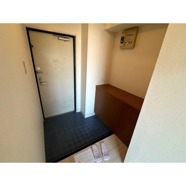 かさまビル9の玄関|ゆったりとした玄関です