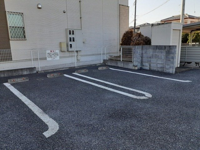 メゾン　アンジュ　Ⅰの駐車場|駐車場があります