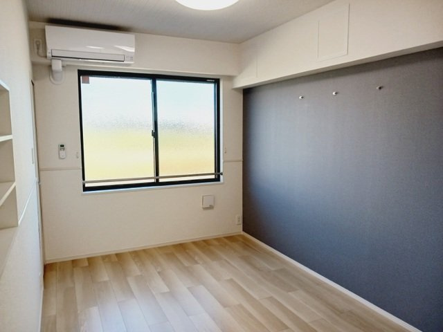 スプリング　サニーの内装|明るい室内です