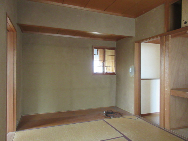 一宮市萩原町富田方字郷中の内装
