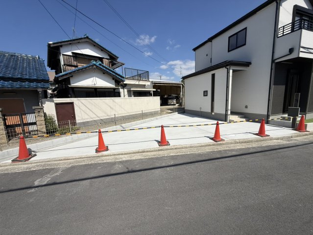 忠岡町忠岡南2丁目新築戸建（A号地）の駐車場