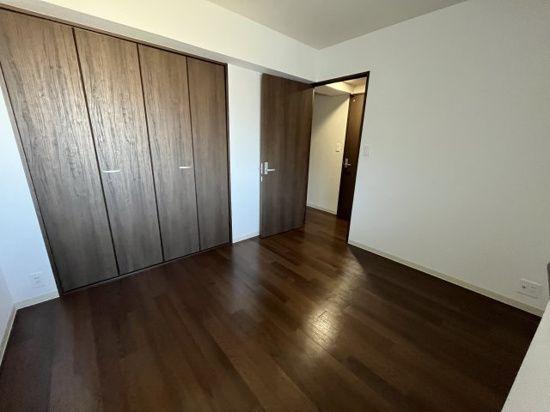 Ｂｌｕｅ　ｇｒａｓｓの寝室|落ち着いた色調の寝室です