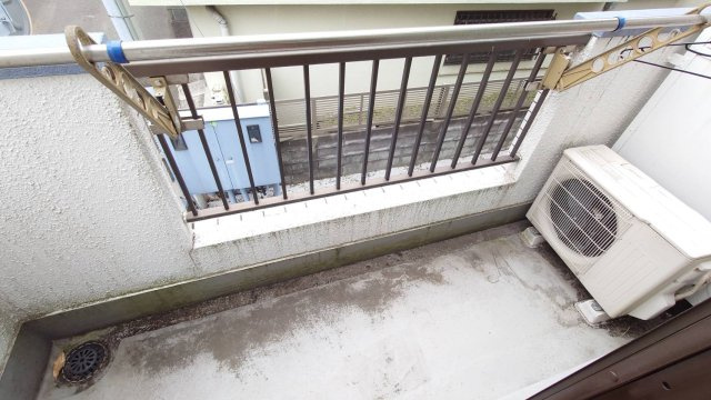 【バルコニー】アクセス善行
