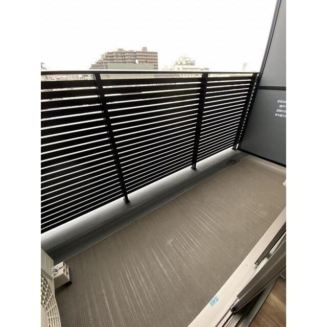 コンフォリア志村坂上のバルコニー