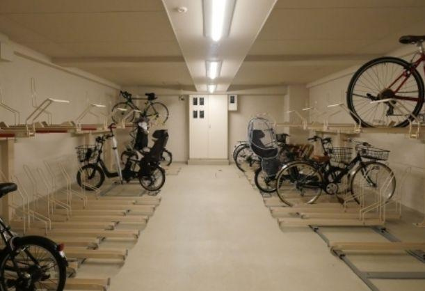 エルスタンザ平河町の駐車場