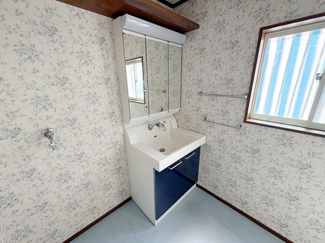 中古戸建の独立洗面台