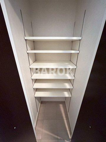 福岡市博多区中呉服町の賃貸マンションの玄関