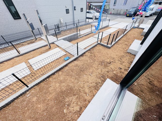 松戸市八ヶ崎7丁目新築戸建【八ヶ崎小学校:4分】の庭|南側庭スペース