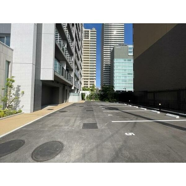 大阪市浪速区稲荷１丁目の賃貸マンションの外観