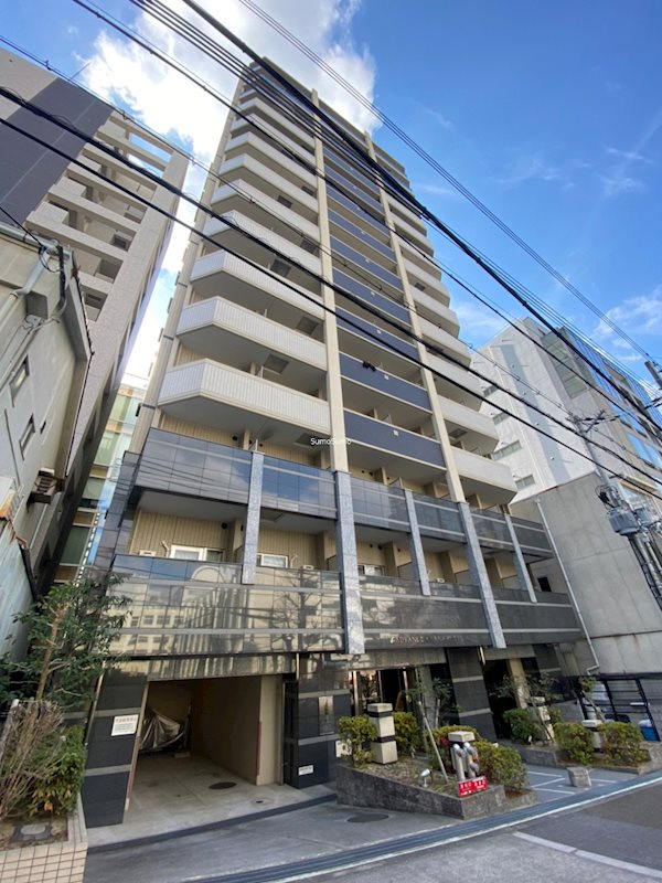 大阪市中央区南新町２丁目の賃貸マンションの外観