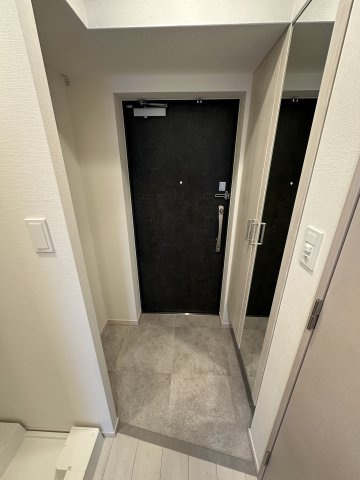 Alivis浪速東SoL TERRACEの玄関
