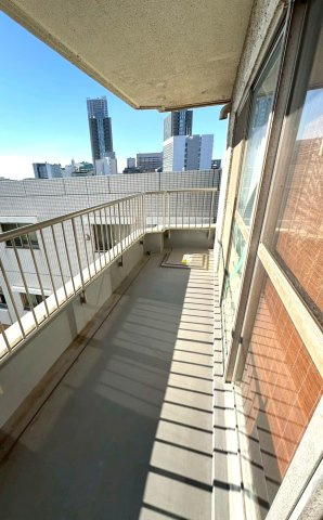 ハイツエバグリーン津田沼１号棟のバルコニー|20.05㎡の広々バルコニー