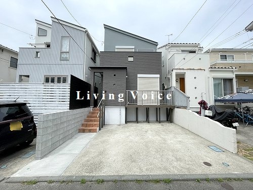 【外観】 | 【仲介手数料０円】藤沢市片瀬2丁目　中古一戸建て | 藤沢市片瀬2丁目　中古一戸建て