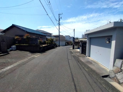 【周辺】 | 緑区鳴子町3丁目　売地　１号地 | 現地写真　※令和8年4月18日撮影
解体工事前の写真です。