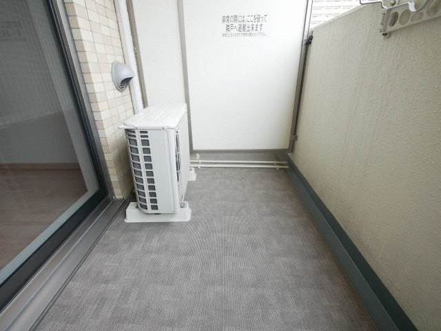 大阪市浪速区桜川１丁目の賃貸マンションのバルコニー