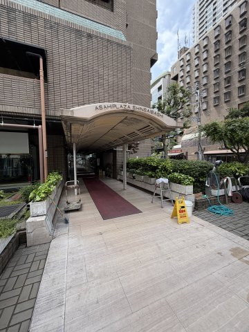 朝日プラザ心斎橋のエントランス