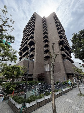 朝日プラザ心斎橋の外観