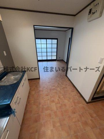 アドバンス弐番館のキッチン|コンパクトなキッチンで掃除もラクラク