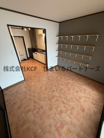 アドバンス弐番館の洋室|ゆったりした洋室です