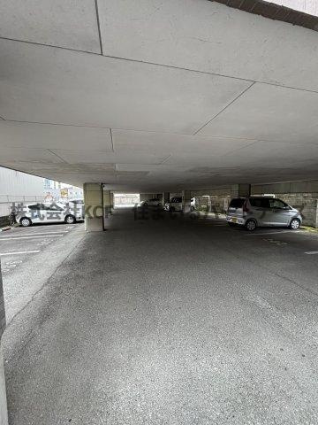 アドバンス弐番館の駐車場|駐車スペースもあります