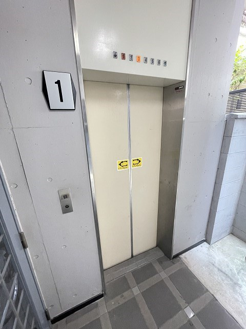 ヴィヴァンデ上甲子園の外観