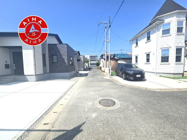 古賀市今の庄１丁目第5-2棟（2号棟）　の外観|前面道路含む現地の写真です。