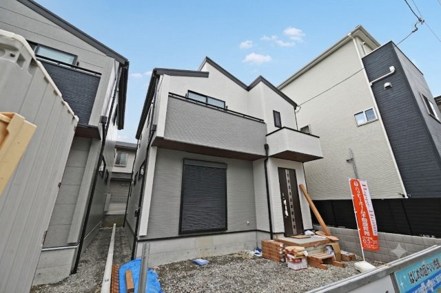 リーブルガーデン南ひばりガ丘3丁目新築一戸建て│2SLDK+並列駐車2台可の外観|BELS認定の省エネ物件、2棟同時建築中です。詳しくはお気軽にお問い合わせください。