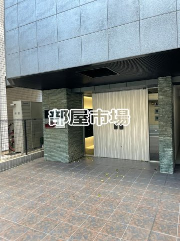 アンベリール三ノ輪のエントランス