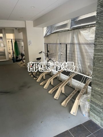 アンベリール三ノ輪のその他共用部分|駐輪場
