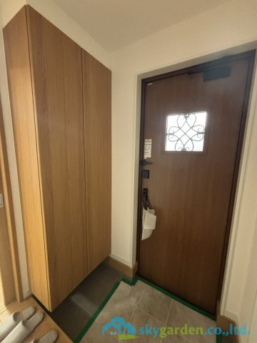 小田原市国府津　新築戸建　全1棟1号棟の玄関