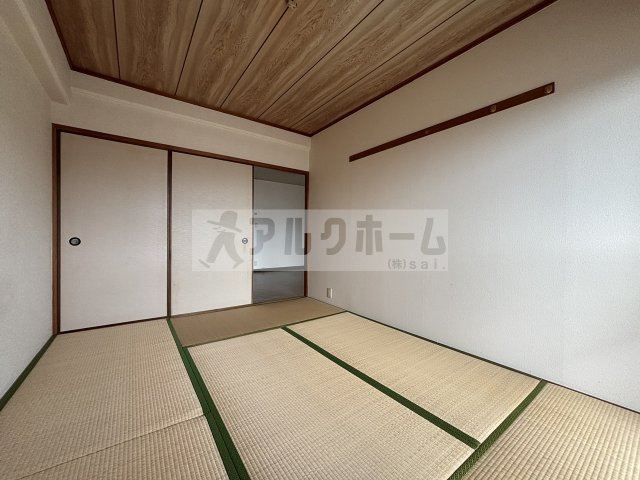 グランドール法善寺の和室
