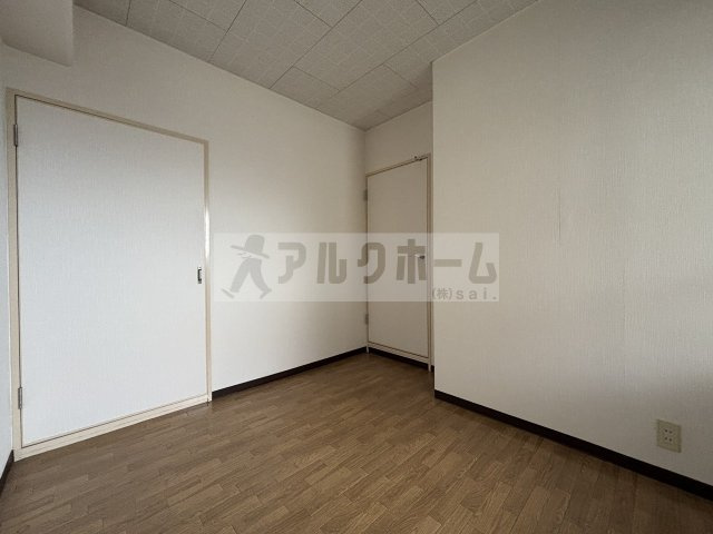グランドール法善寺の洋室