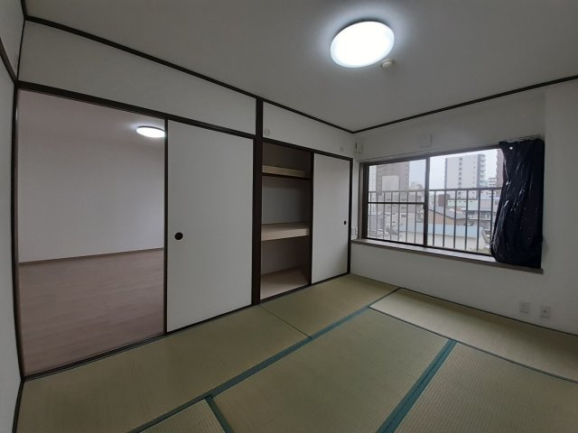 スカイハイツ新町の収納|和室押入