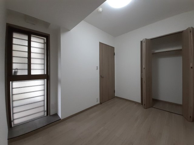 スカイハイツ新町の洋室|洋室①約4.8帖