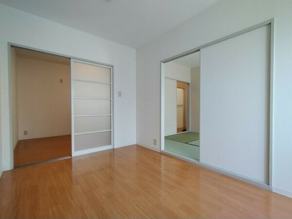リビング六甲ウエストA棟の居間・リビング