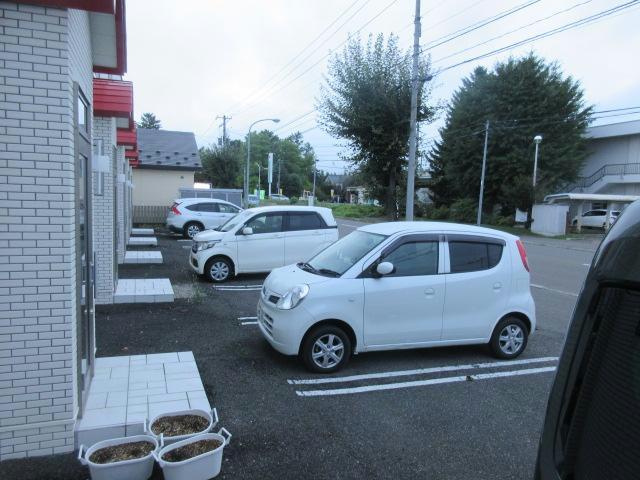 サンセールの駐車場