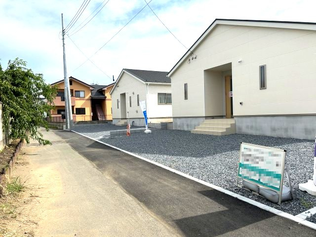 クレイドルガーデン前橋市青柳町第28　2号棟（平屋）の前面道路含む現地写真|前面道路含む現地写真です