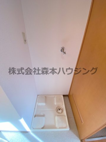 【設備】 | 　エスケーコーポラス | 室内洗濯機置き場です