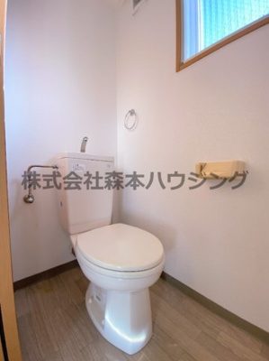 【トイレ】 | 　エスケーコーポラス | 落ち着いた色調のトイレです