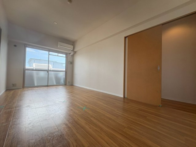 マンション・フォルツーナの洋室