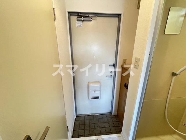 エスポワールトミタの玄関