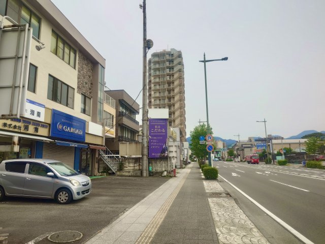 小田原市浜町４丁目(Ｃ)(戸建・湘南ビル)の前面道路含む現地写真|B湘南ビル
