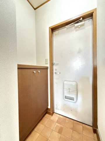 グランビューMの玄関