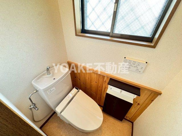 海老名市柏ヶ谷２丁目戸建のトイレ
