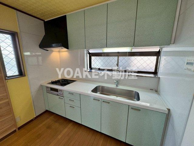 海老名市柏ヶ谷２丁目戸建のキッチン
