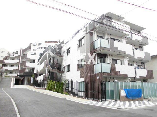 横浜市港南区上大岡東２丁目の賃貸マンションの外観