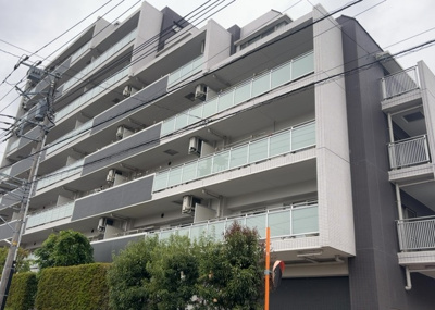 【構造・工法・仕様】 | レクセルガーデン相模原 | ＳＲＣ造は強度や耐震性の面でもRC造と比べて優れています。そのため、10階建以上の高層または超高層マンションなどの建築にも多く採用されています。柱や梁などのサイズが小さくても高い耐震性を確保できます。