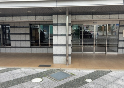【展望】 | レクセルガーデン相模原 | 眺望を気にして物件を探す場合、前面に建物が建っていないか現地で確認しましょう！前面に建物があると景色はもちろん、日当たりや風通しにも影響が出てきます。住んだ時のことを想像しながら現地見学をしましょう。