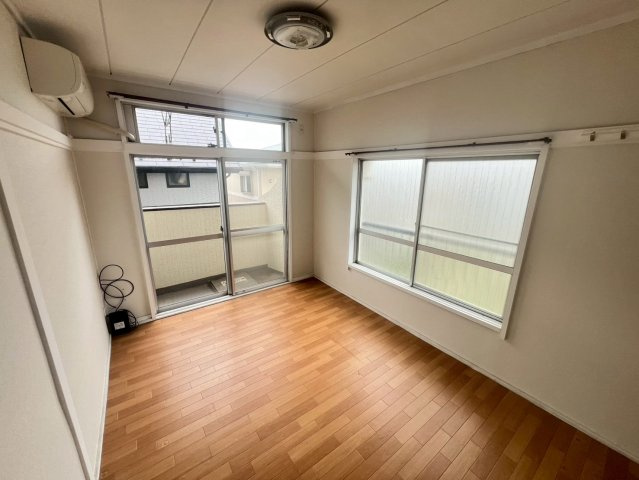 松戸市西馬橋１丁目の賃貸マンションの居間・リビング